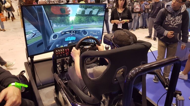 Simulador Simology em ação na Lisboa Games Week 2017