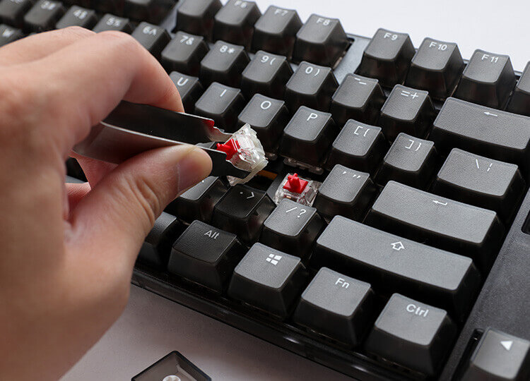 One 3 Aura Edition Keyboard.3