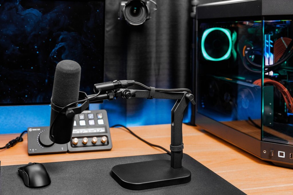 Wave Desk Stand_3